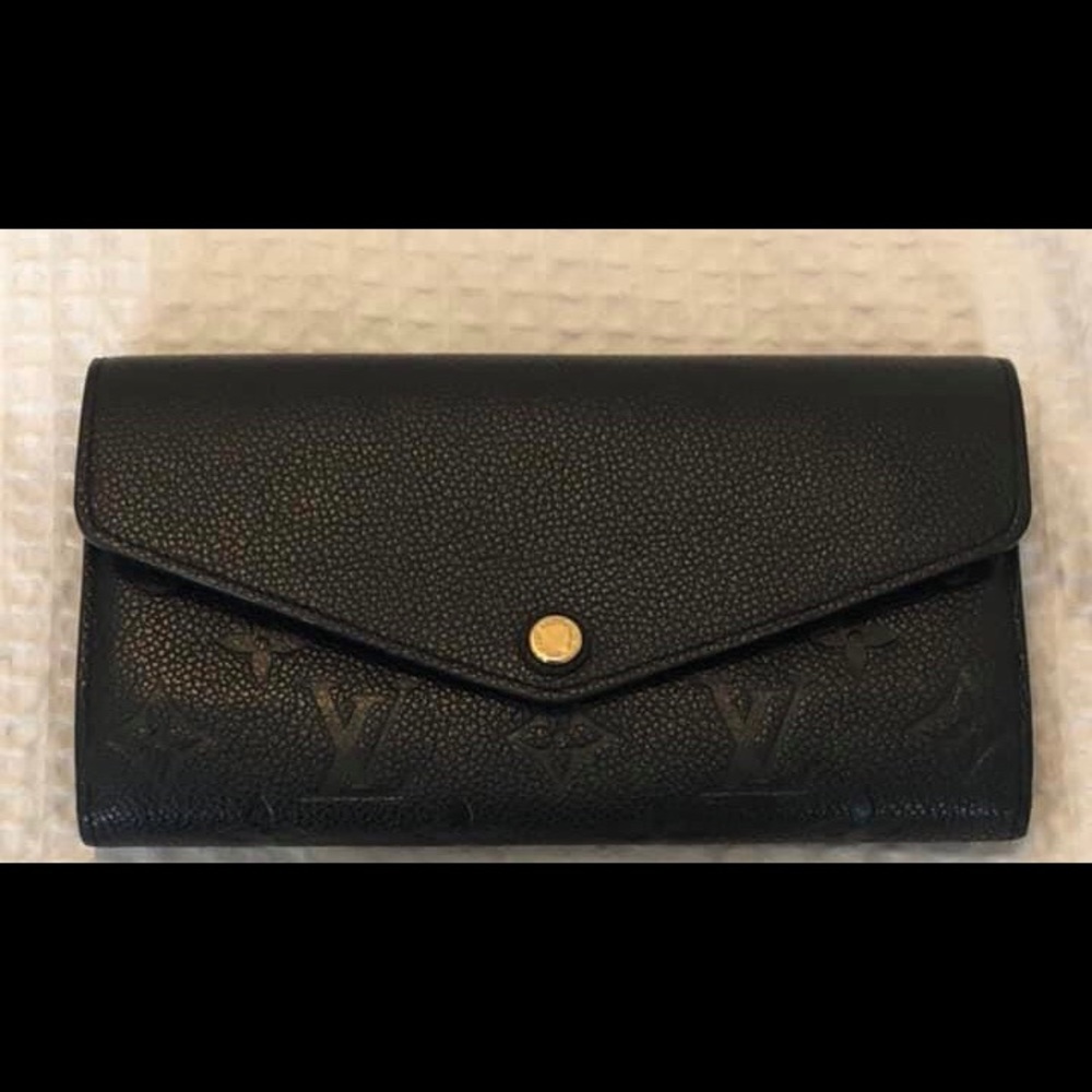 Louis Vuitton Sarah Wallet